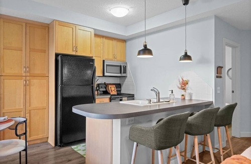 Connaught Apartment | 2 Bed | DT Core | Mins to Stampede