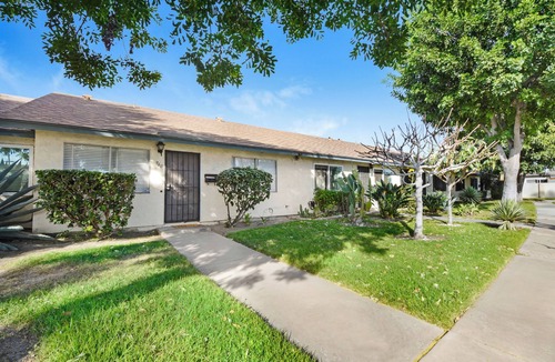 Northeast Anaheim Condo | 2 bedroom 1 bath beautiful condo in Placentia with WiFi, AC and two car garage