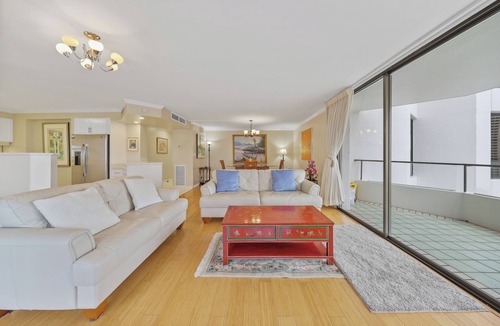 Waikiki Condo | 2-Bedroom Condo Just 8 Minutes Walk to Waikiki Beach