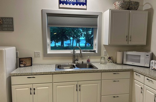 Detroit Lakes Cabin | 2 Bedroom with 2 minute walk to the sandy beach of Lake Melissa