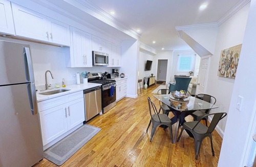 St. Elizabeth's Apartment | 2 Bedroom with Private Deck Near Green Line