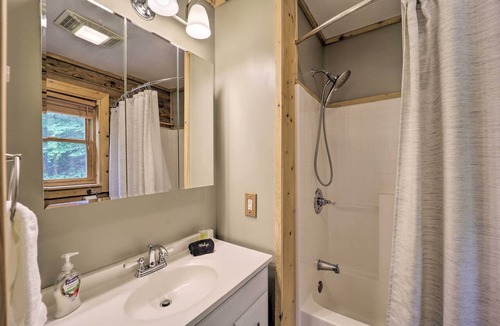 Charter Hills Cabin | 2 Decks & Fire Pit: Scenic Beech Mountain Retreat!