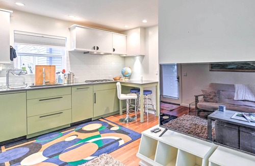 Minor Apartment | 2 Mi to Capitol Hill & Lumen Field! Seattle Escape