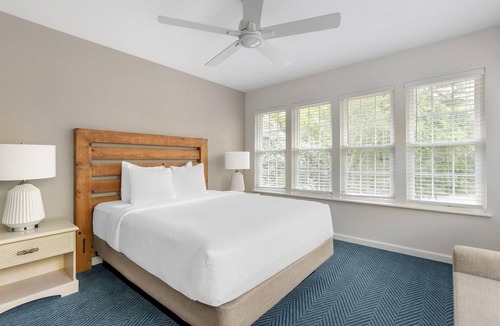 Sea Scape Hotel | 2 Scenic 3BR Suites w/Kitchen: 1.1 Miles to Kitty Hawk Beach & Nature Trails