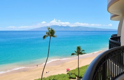 Kaanapali Hotel | 2 Tower Ocean Front Room Doubles at Royal Lahaina Resort!