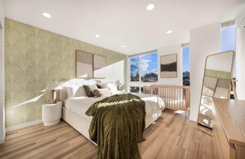 Wallingford House | 2022 Modern 3BR Tesla Charger City Views