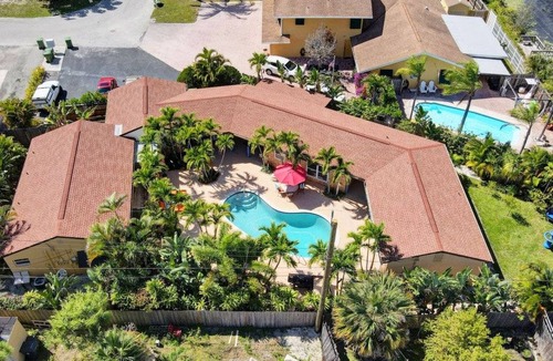 Palm Springs House | 232 m² House ∙ 3 bedrooms ∙ 9 guests