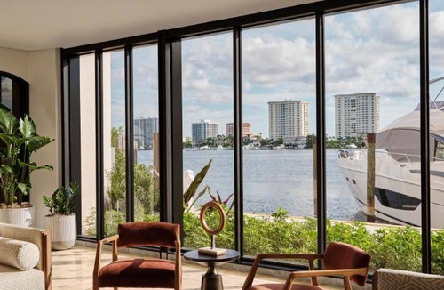 Boca Raton Hotel | 295 m² Hotel ∙ 19 guests