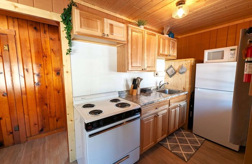 Park Rapids Cabin | 2BR 1BA Cabin #2 Riverside Point Resort