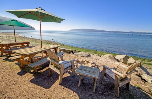 West Beach Cabin | 2BR Deluxe Beachfront Cabin on walk-out west-facing beach!