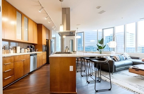 West Bellevue Apartment | 2BR Penthouse | Gym | Bellevue | Sophari Towers E