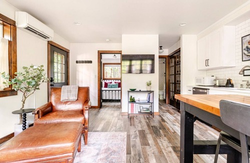South Colby Cottage | 2nd Floor Creekside Escape Near Ferries to Seattle