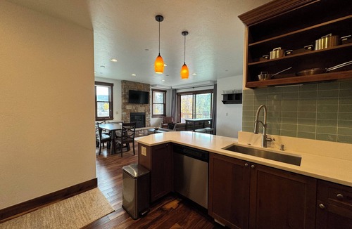 Willow Grove Condo | 3-bed, 2-bath condo on the Riverwalk in Silverthorne; Easy access to Summit!