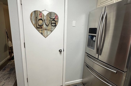 Campbell Park Condo | 3 Bedroom - Creek Access Alaskan Blackstone Retreat