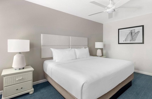 Sea Scape Hotel | 3 Serene 1BR Suites: Kitchen & Nature Views near Kitty Hawk Woods Reserve