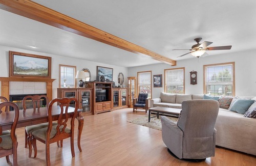 Ocean Park House | 30 NIGHT MINIMUM, near beach, Pets, yard w/play set (AllInn)