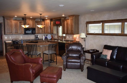 Miltona House | 30 steps to lake, Dock for fishing & swimming, Families Welcome!