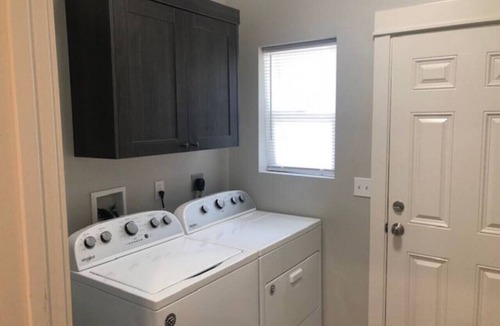 Longview Apartment | 3143 Dover #2 · NEW Modern QUALITY Apartment #2 - GOODSON