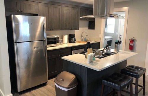 Longview Apartment | 3143 Dover #4 · Modern Apartment High End Finishes & Washer/Dryer In-unit.