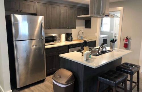 Longview Apartment | 3143 Dover #4 · NEW Modern QUALITY Apartment #4 - GOODSON
