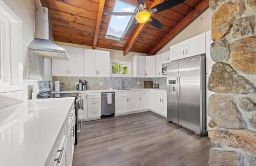 Avalon House | 373EW: Hilltop House with incredible harbor/ocean views with cart.