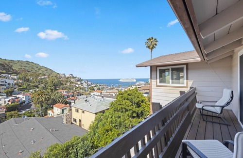 Avalon House | 373EW: Hilltop House with incredible harbor/ocean views with cart.