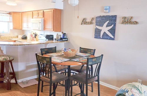 Wilmington Beach Condo | 3rd Floor 2BR OF Condo - Near Boardwalk; chairs/umbrella provided in the summer