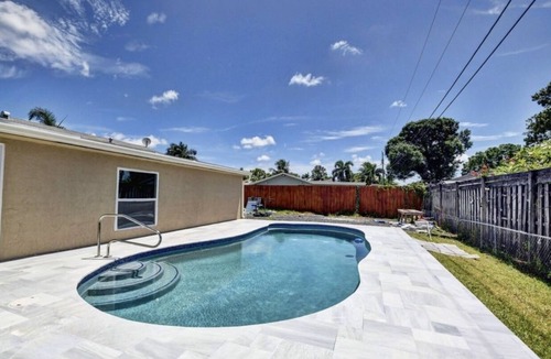 Lake Worth House | 4/2 Gem w/Private Pool
