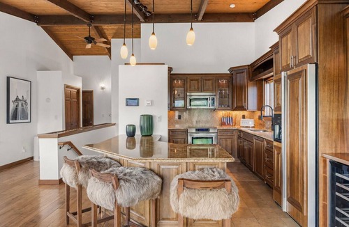 Brush Creek Village House | 4-Bedroom Private Aspen Mountain Retreat