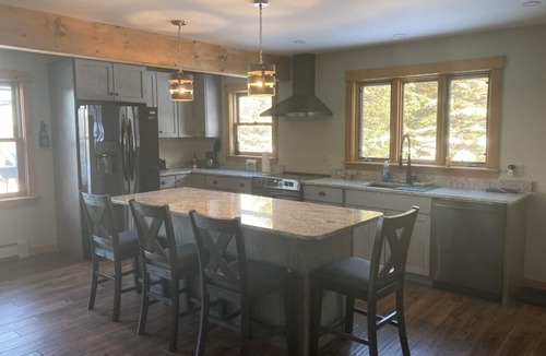 Rangeley Plantation House | 4 BR Mountain View Adventure on 15 Acres