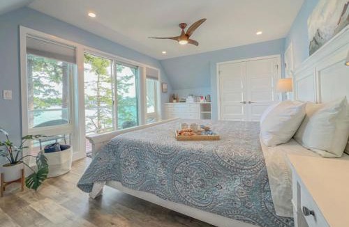 Lummi Island House | 4 New Bikes!, Mt Baker Views, Waterfront, 2 Decks