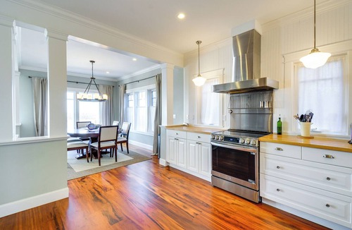 Moclips House | 4BR/4BA Beachfront Retreat with Hot Tub and Sauna