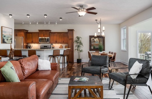 Douglas House | 5BR Saugatuck-Area Home with Incredible Views