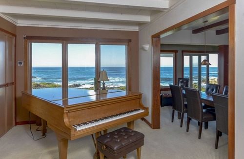 Pacific Grove House | 6-Bedroom Oceanfront Masterpiece in Pacific Grove, CA. From S1500 for 8 guests