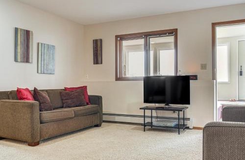 Salamatof Apartment | 6 Mi to Kenai Beach! Cozy Ocean-View Escape