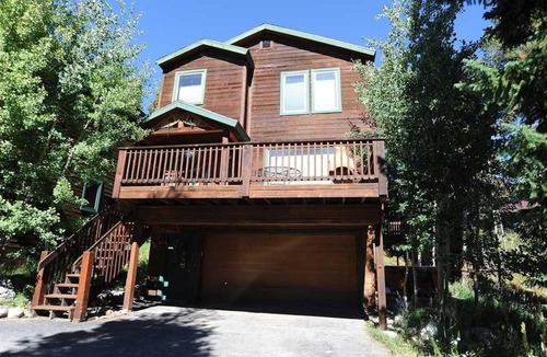 Baldy Mountain House | 72 Clubhouse Rd Private Home with Hot Tub