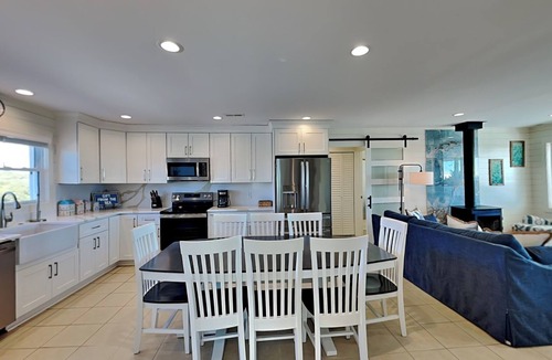Topsail Beach House | A Beach Pearle | Oceanfront + Walk to the Beach!