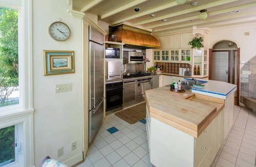 Home House | A historic victorian home with all the trimmings!