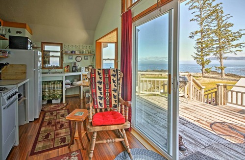 Coffman Cove Apartment | 'A Room with a View' Peaceful Retreat on PoW