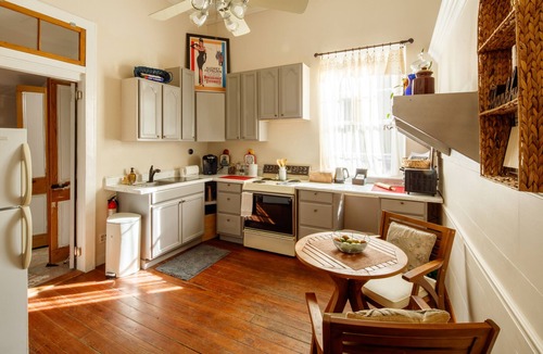 Abita Springs Cottage | Abita Historic House - Retreat to a full on relaxation and fun place to visit!