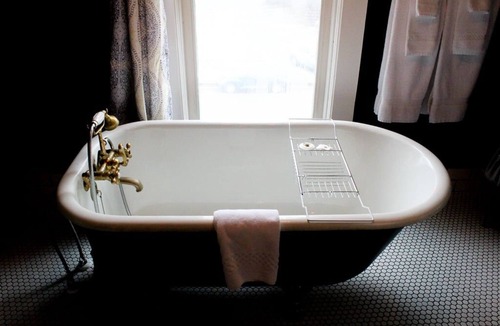Seaview Hotel | Accommodation near Seaview Beach - 0.7 Miles Away | Free On-Site Parking