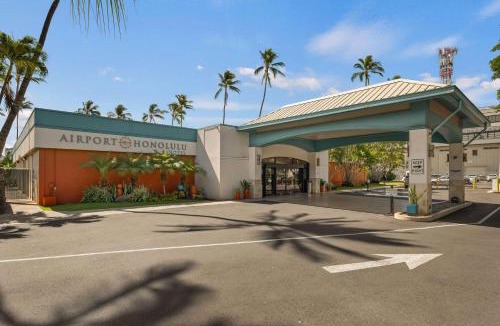Western Honolulu Hotel | Airport Honolulu Hotel, Trademark Collection by Wyndham