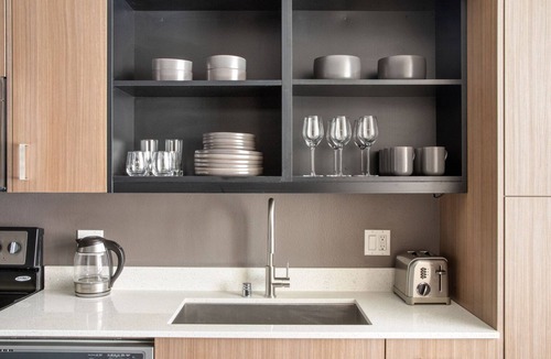 Broadway Apartment | Airy Capitol Hill Jr 1BR w/Gym & W/D, nr Colleges, by Blueground