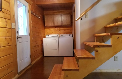 North Pole House | Alaska Aurora Adventures Aurora Cabin A World class Northern lights viewing