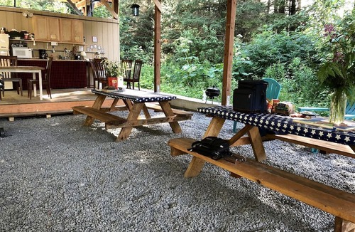 Bear Creek RV Rental | Alaska Glamping Yurt for Family Friendly Adventure