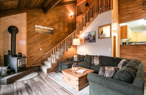 Leavenworth House | Alpine Lake Escape on Fish Lake