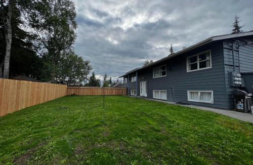 Spenard Apartment | Anchorage midtown apartment- Wyoming 1