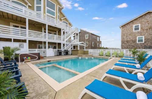 South Nags Head House | Anglers Retreat Oceanfront Estate with 7 King En-Suites, Pool & Elevator