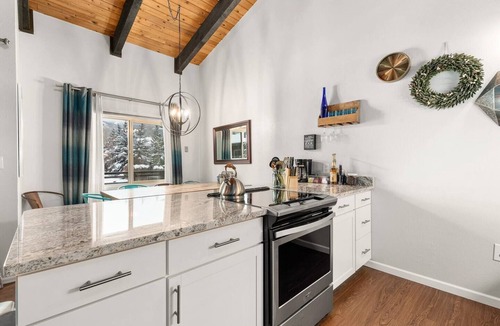 Steamboat Springs Condo | Apex Loft: Mountain Views, Hot Tub, and Free Bus Access Right Outside!