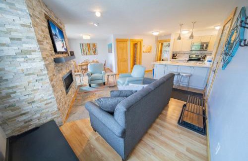Lakeside Village Apartment | Argentine 1504 by SummitCove Lodging in Colorado